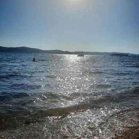 Oak Tree Mobile Home, Camp Soline Camping Biograd Na Moru