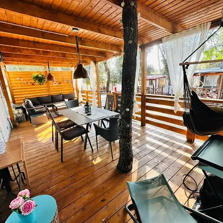 Oak Tree Mobile Home, Camp Soline